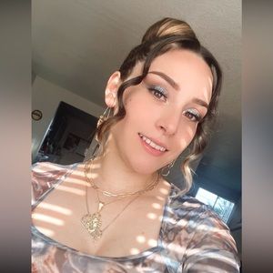 Meet your Posher, Krizia